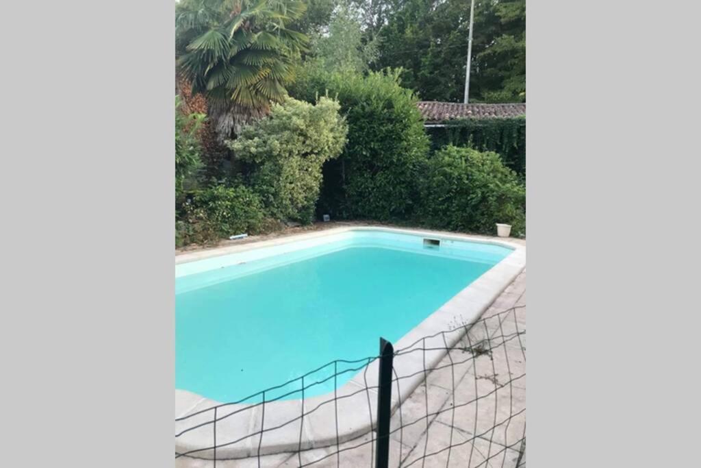 Tizac-De-Lapouyade, Piscine 35 Km De Bordeaux Villa Esterno foto